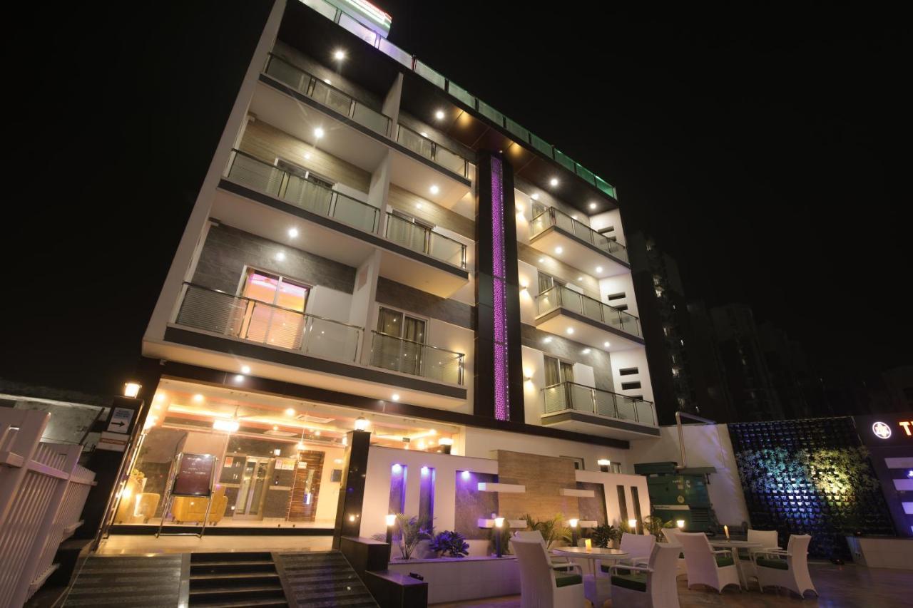 Twin Towers Bed and Breakfast Greater Noida Εξωτερικό φωτογραφία