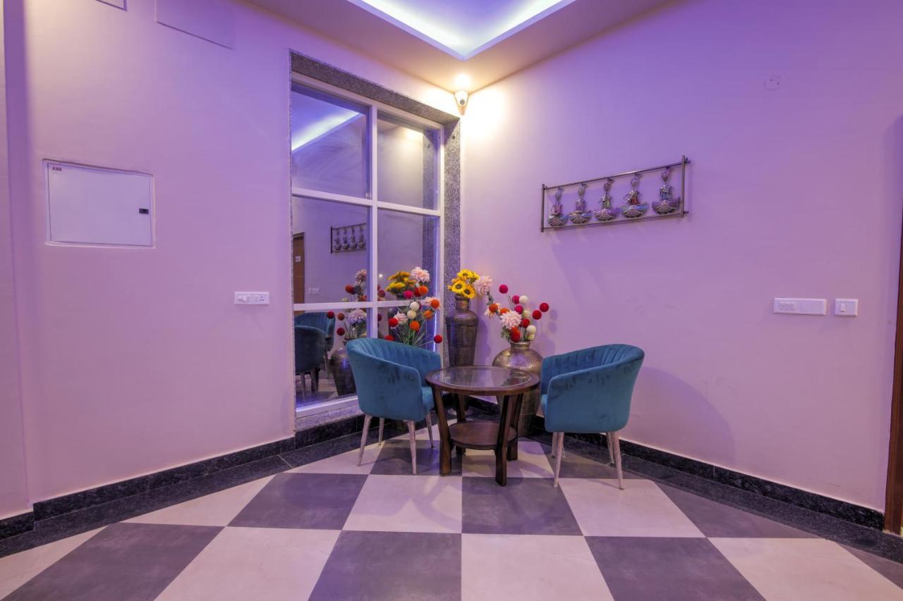 Twin Towers Bed and Breakfast Greater Noida Εξωτερικό φωτογραφία