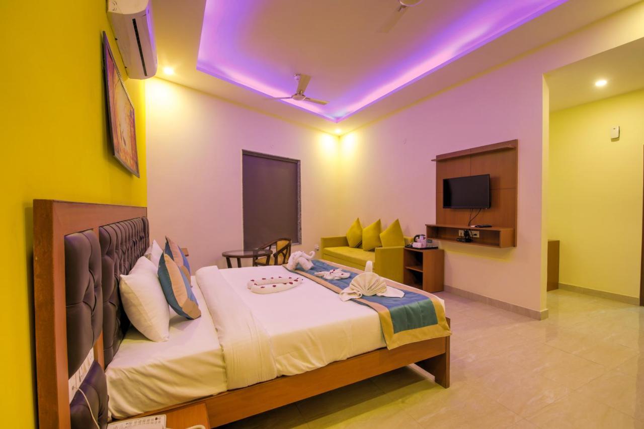 Twin Towers Bed and Breakfast Greater Noida Εξωτερικό φωτογραφία