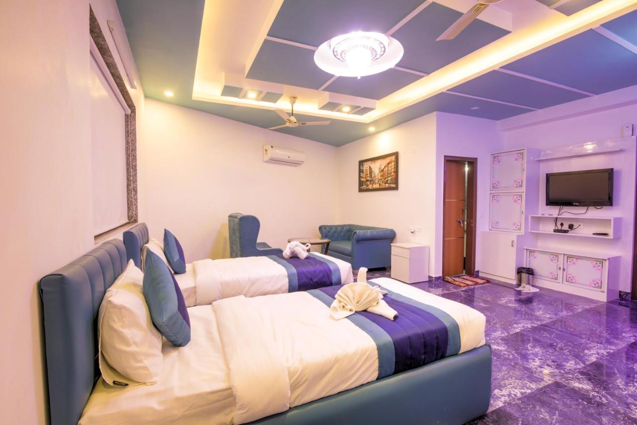 Twin Towers Bed and Breakfast Greater Noida Εξωτερικό φωτογραφία