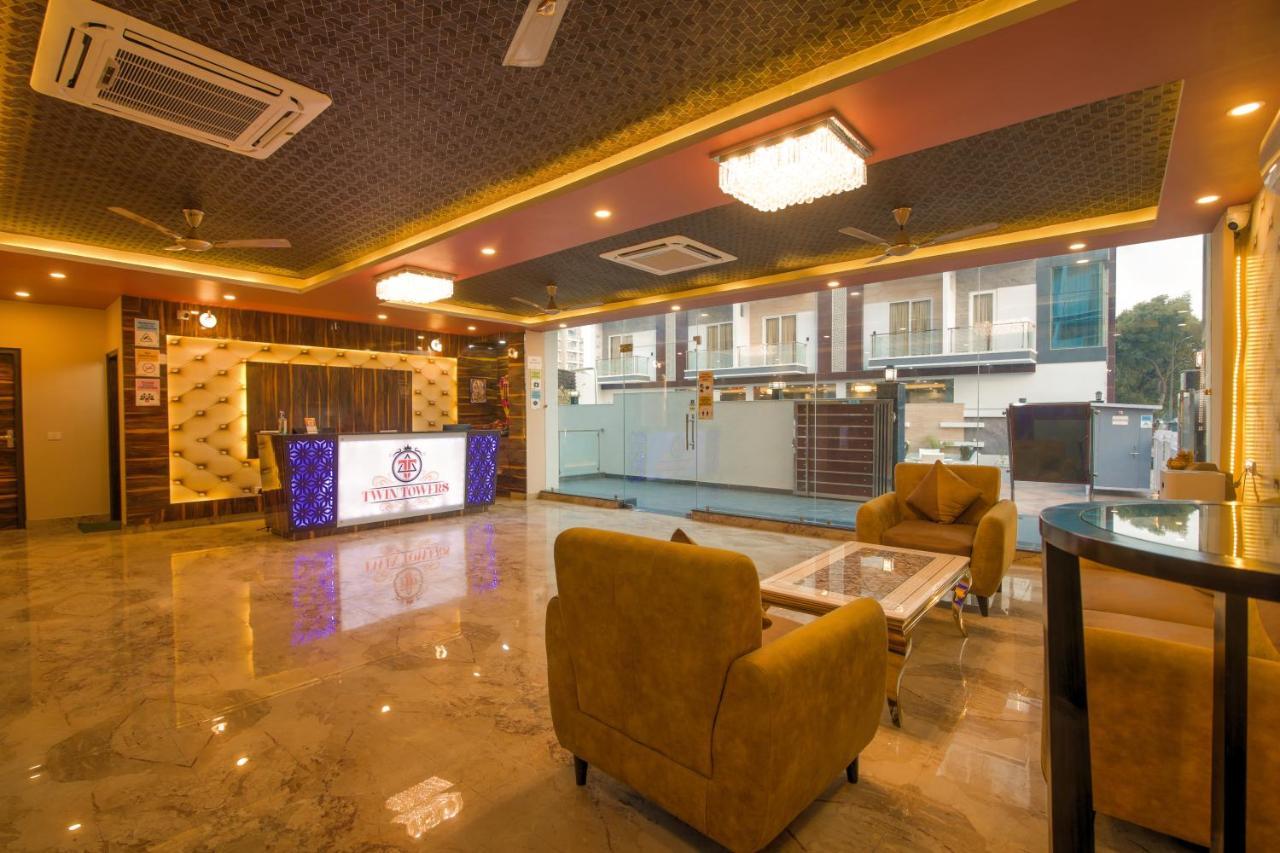 Twin Towers Bed and Breakfast Greater Noida Εξωτερικό φωτογραφία