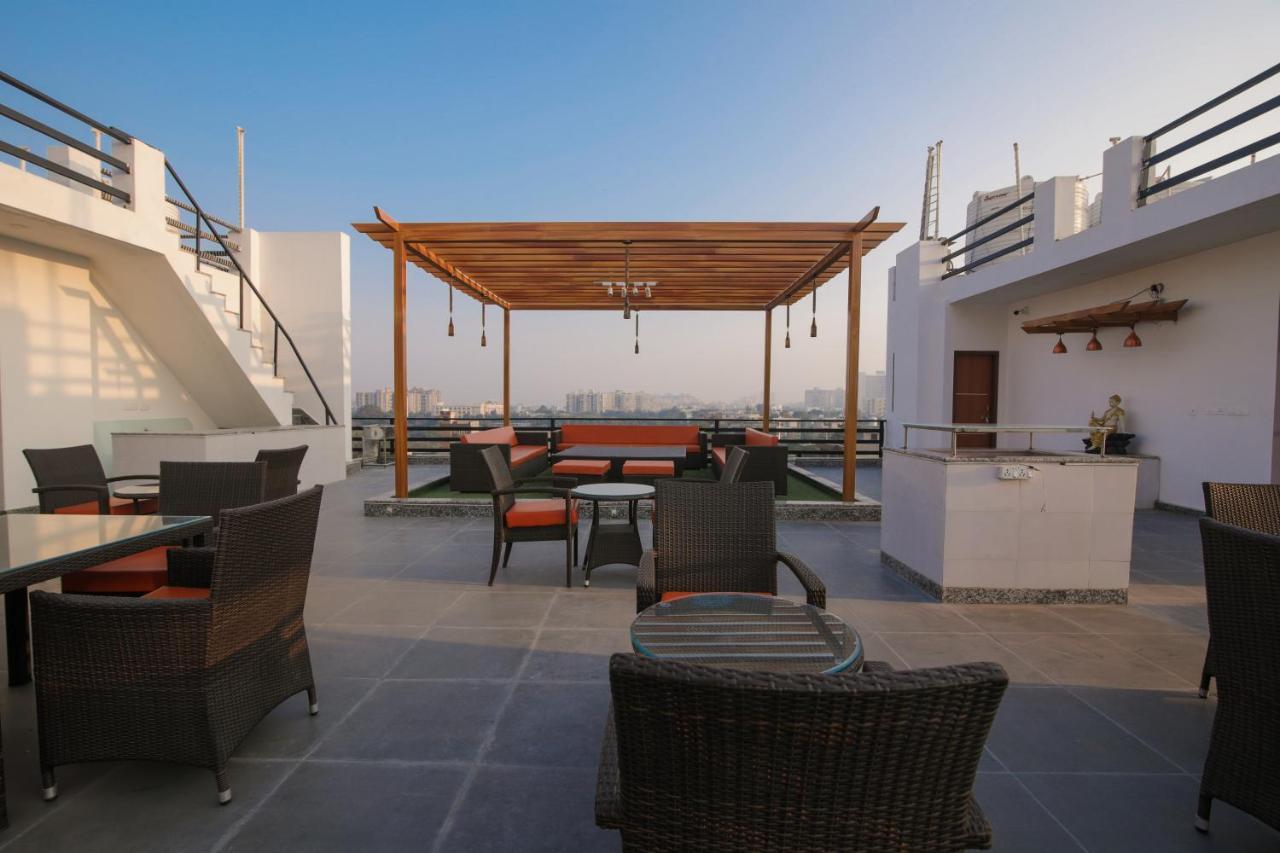 Twin Towers Bed and Breakfast Greater Noida Εξωτερικό φωτογραφία