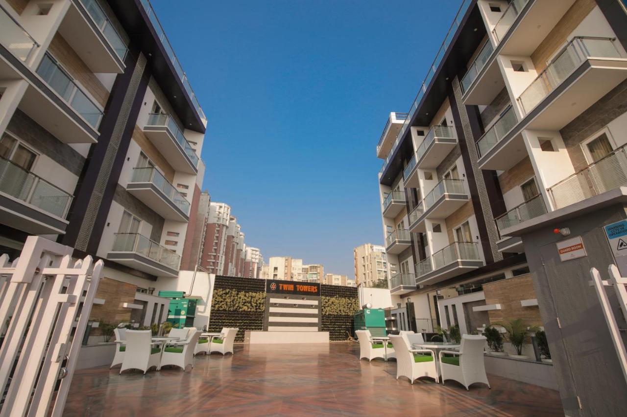 Twin Towers Bed and Breakfast Greater Noida Εξωτερικό φωτογραφία