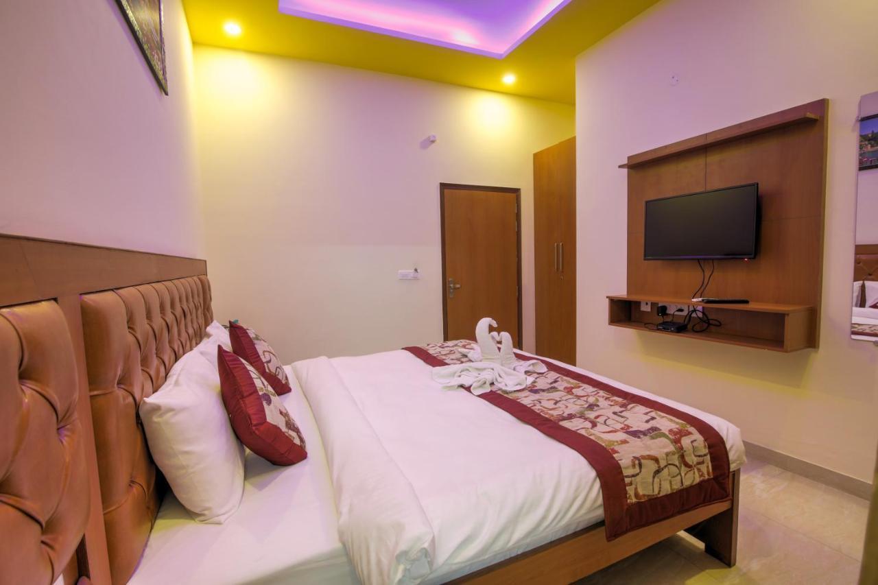 Twin Towers Bed and Breakfast Greater Noida Εξωτερικό φωτογραφία