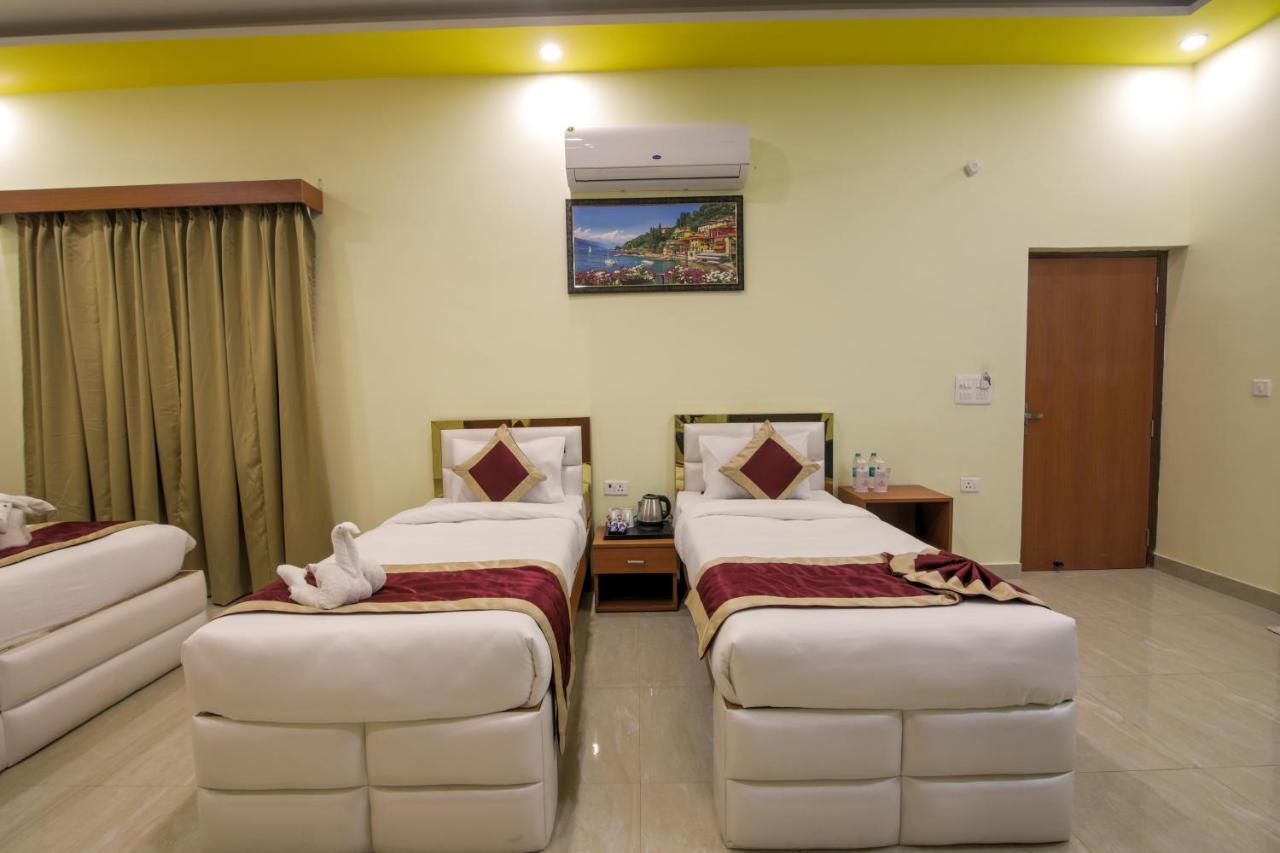 Twin Towers Bed and Breakfast Greater Noida Εξωτερικό φωτογραφία