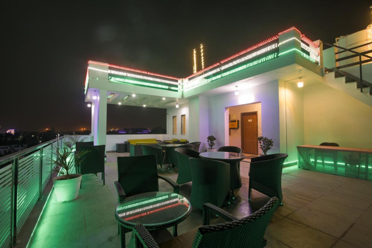 Twin Towers Bed and Breakfast Greater Noida Εξωτερικό φωτογραφία