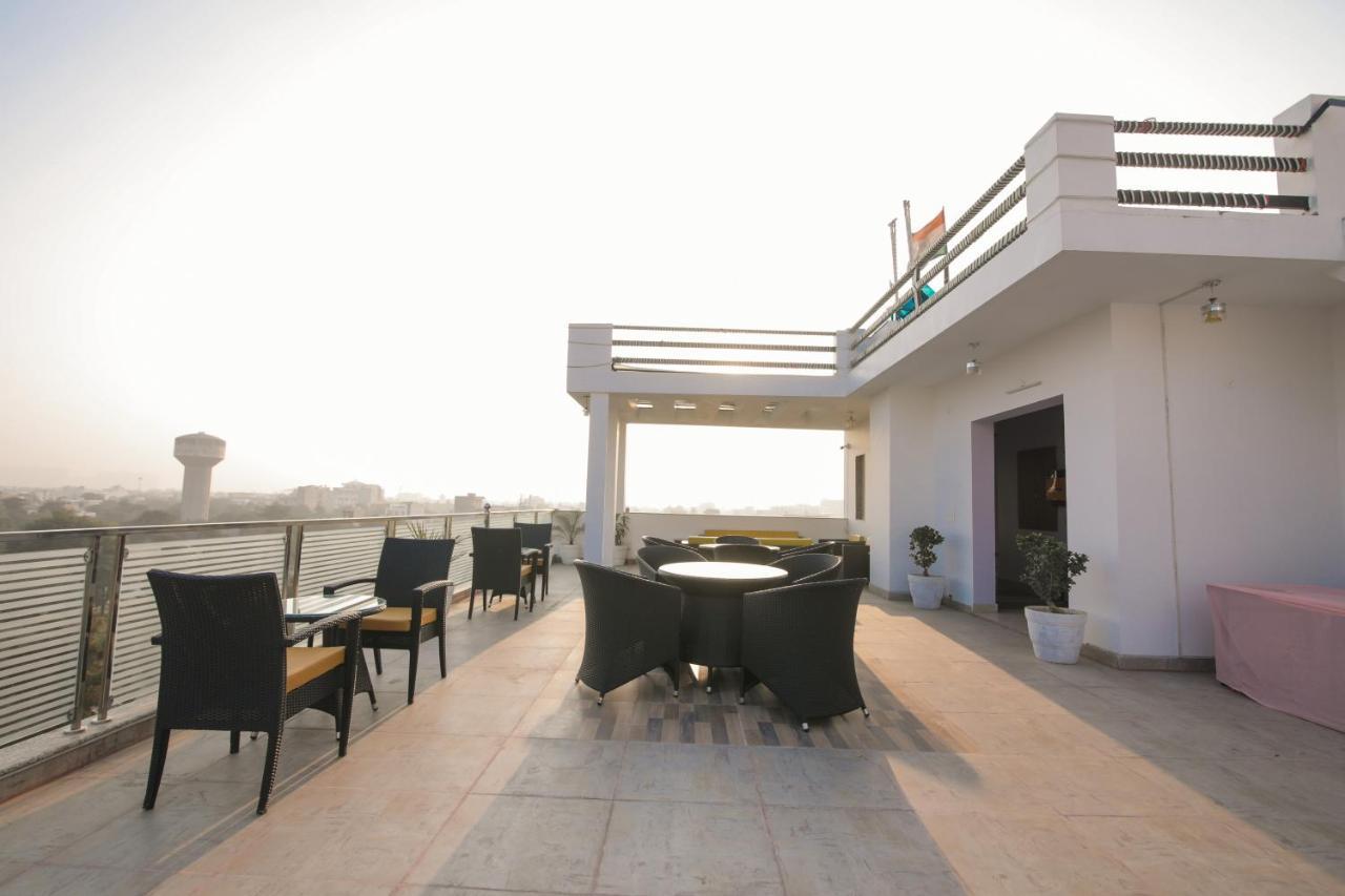 Twin Towers Bed and Breakfast Greater Noida Εξωτερικό φωτογραφία