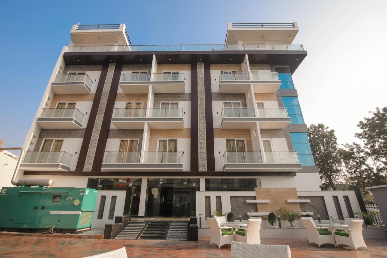 Twin Towers Bed and Breakfast Greater Noida Εξωτερικό φωτογραφία