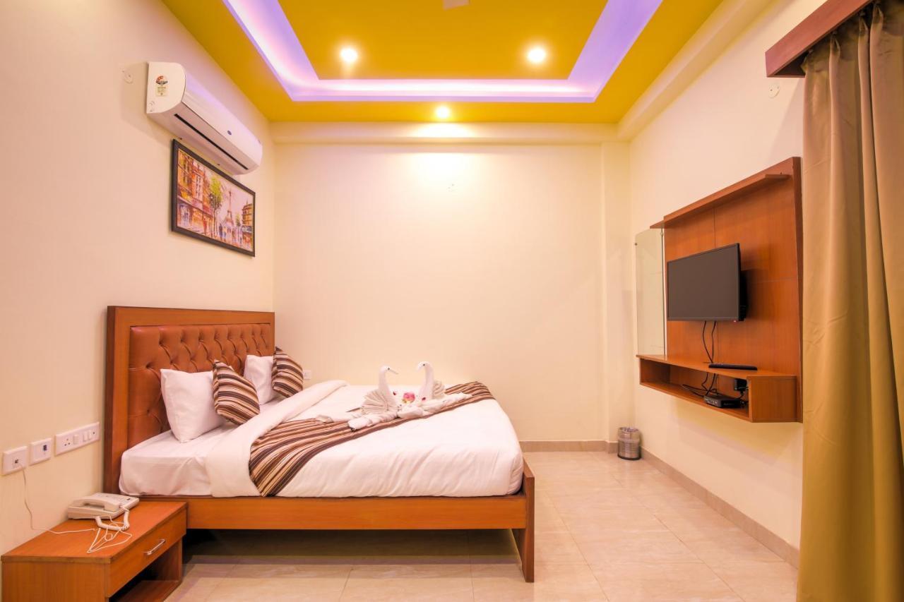 Twin Towers Bed and Breakfast Greater Noida Εξωτερικό φωτογραφία