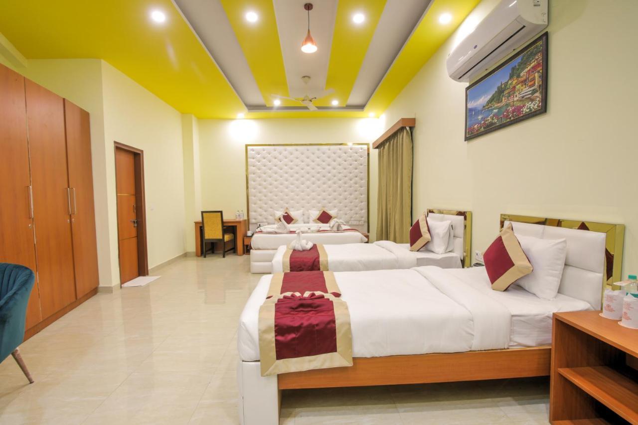 Twin Towers Bed and Breakfast Greater Noida Εξωτερικό φωτογραφία