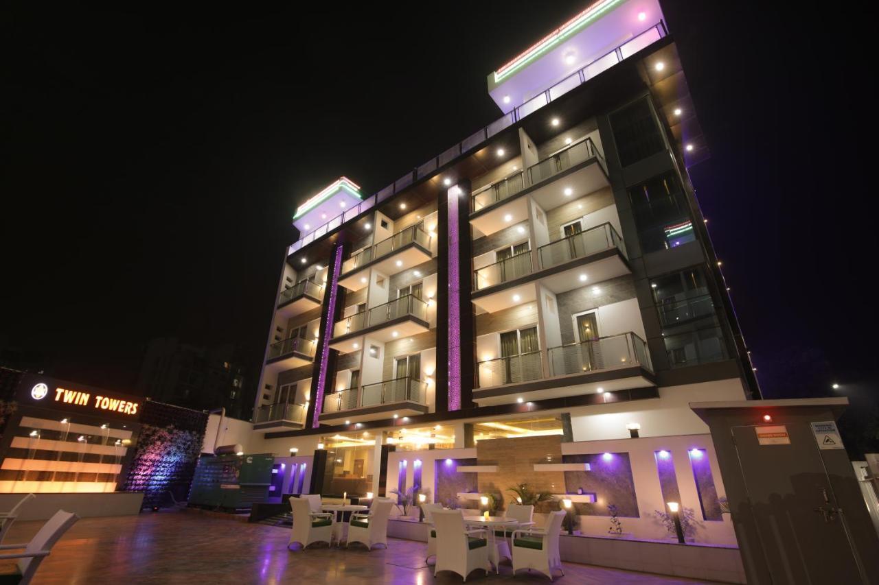 Twin Towers Bed and Breakfast Greater Noida Εξωτερικό φωτογραφία