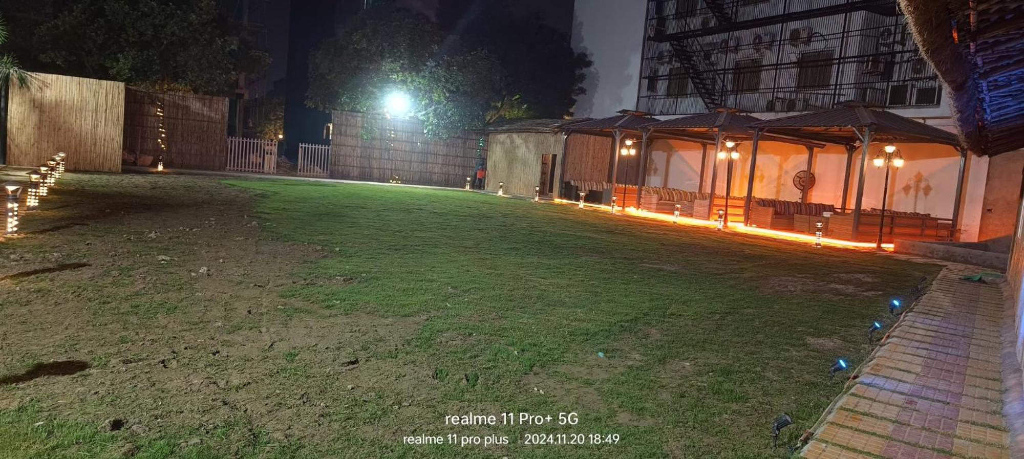 Twin Towers Bed and Breakfast Greater Noida Εξωτερικό φωτογραφία